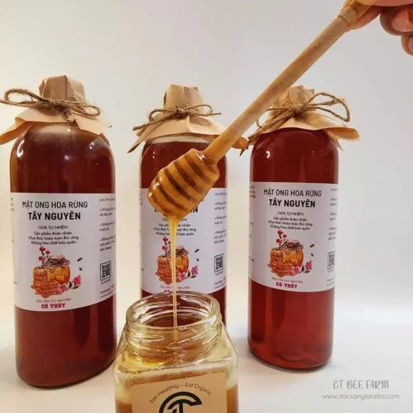 Chai nhựa đựng mật ong độc đáo